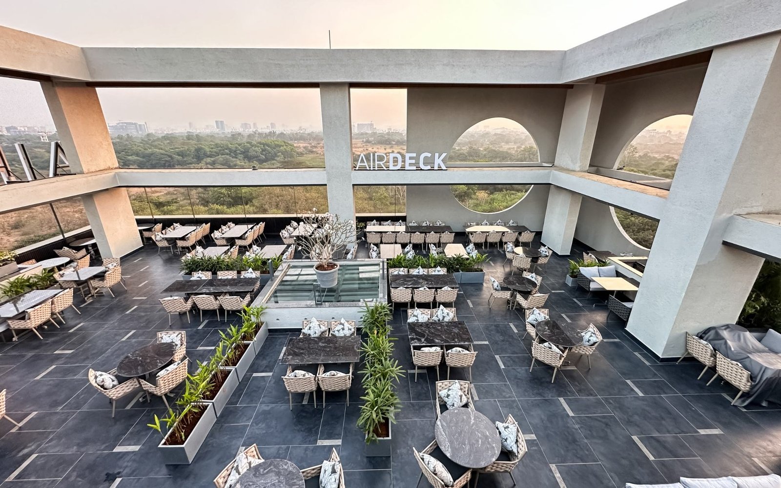 Airdesk Terrace Resto Lounge Tingre Nagar